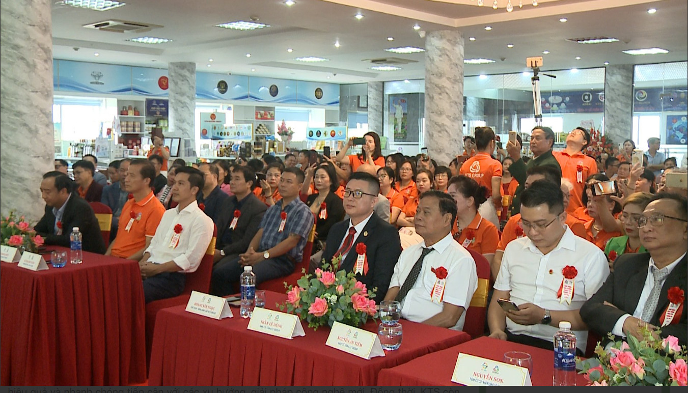  KHAI TRƯƠNG TRUNG TÂM XÚC TIẾN THƯƠNG MẠI KTS MALL